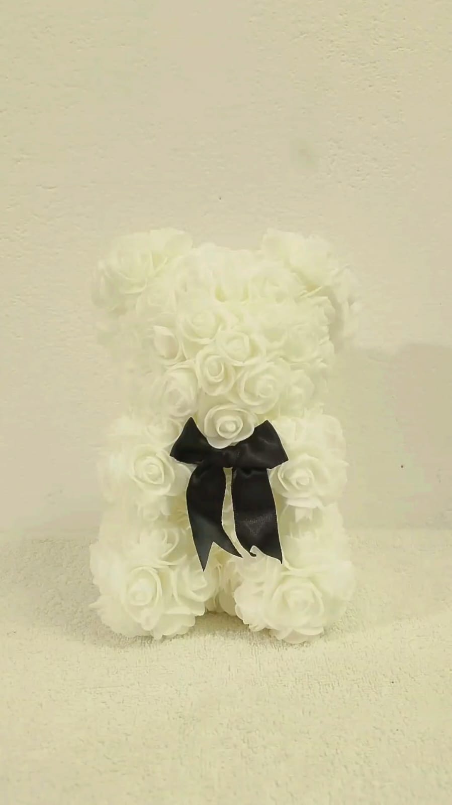 Orsetto Di Rose Bianche