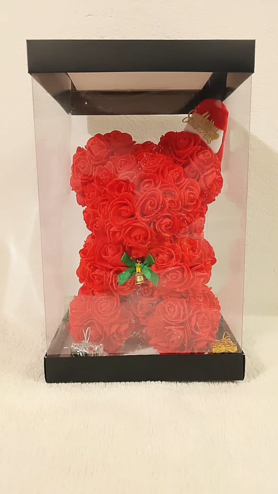 Orsetto di rose natalizio